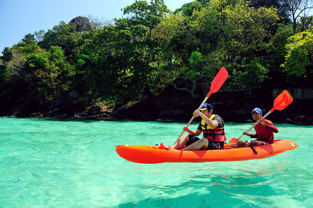 Padding Kayaki - Water Sports in Phuket