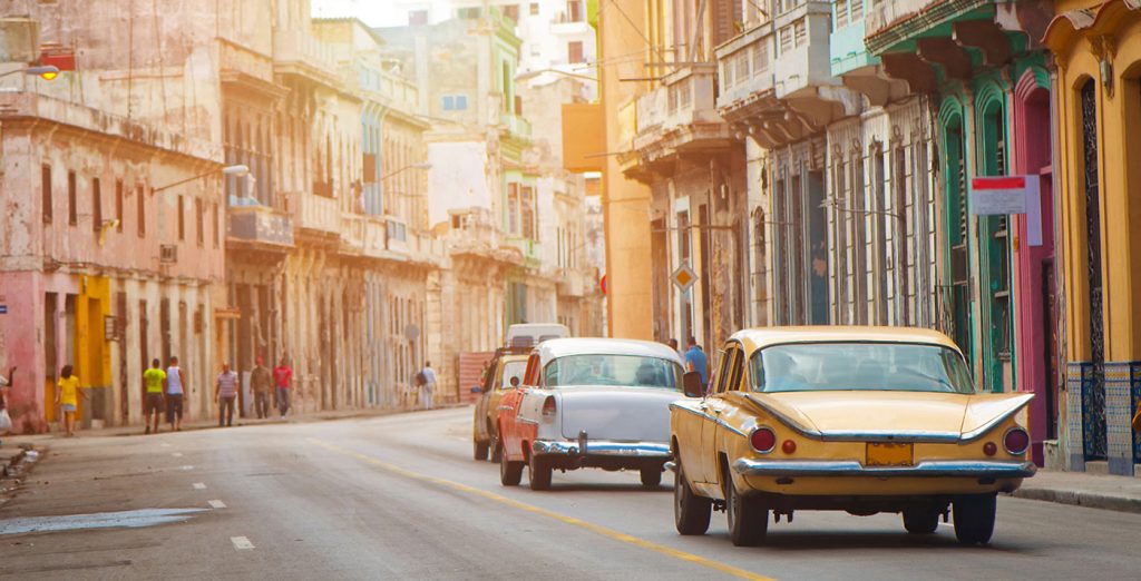 Travel around the world with the Indian Rupee Chile