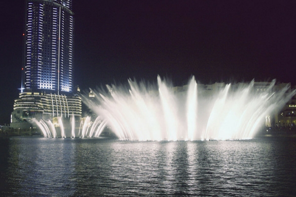 20 Free Things To Do In Dubai Dancing Fountains, Dubai