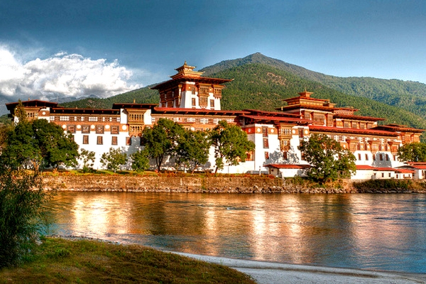 How to reach bhutan from India Bhutan