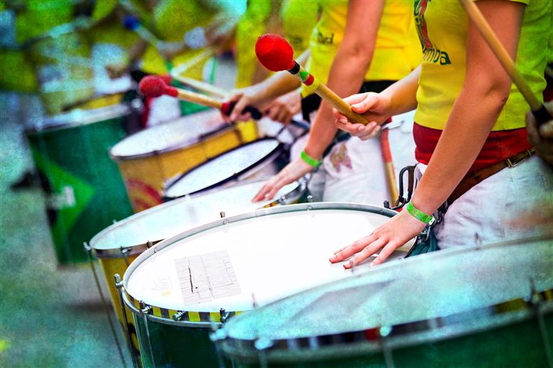 8 weird traditions and customs around the world Brazilians Music Band
