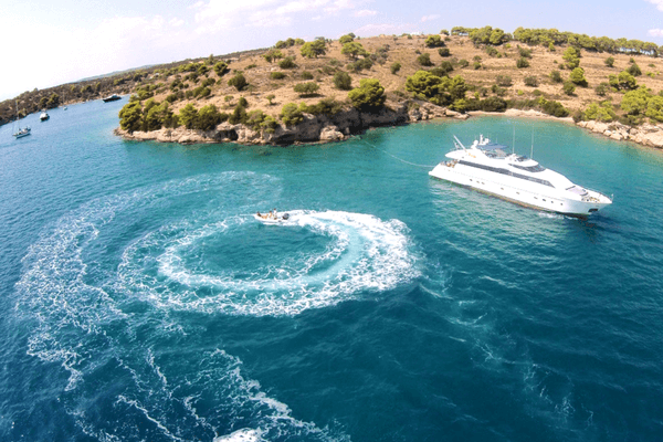 Cruise in Caldera - 10 Things To Do In Santorini Cruise in Caldera, Santorini