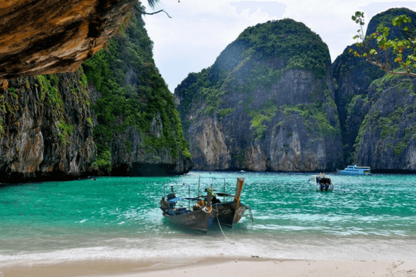 Maya Bay - Best Beaches In Thailand Maya Bay - Best Beaches In Thailand