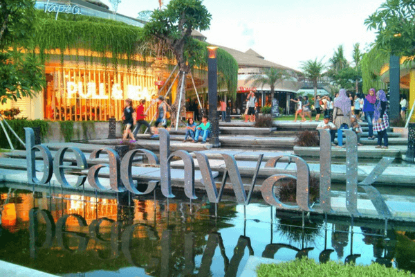 Kuta Beachwalk in Bali Kuta Beachwalk in Bali