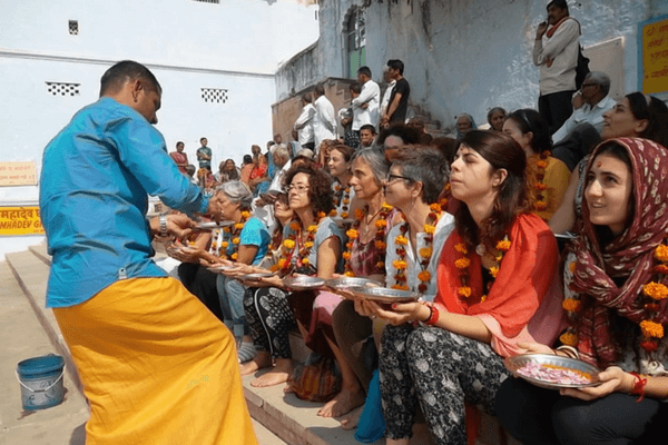 Welcoming Locals Of Rajasthan Locals of Rajasthan