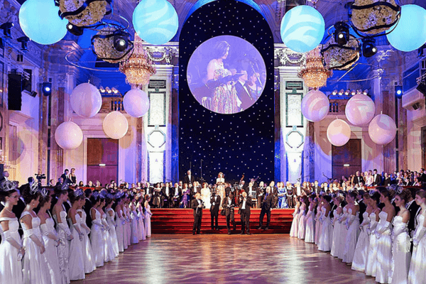 Hofburg Palace,festive cities in the world for New Year's Eve Hofburg Palace,festive cities in the world for New Year's Eve