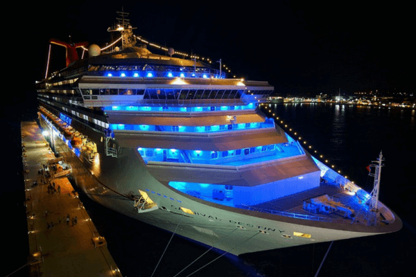 Luxury Cruise boat ride - Maldives Luxury Cruise boat ride, Maldives