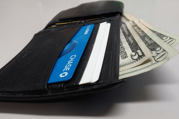 Carry A Limited Amount Of Cash While Traveling Abroad