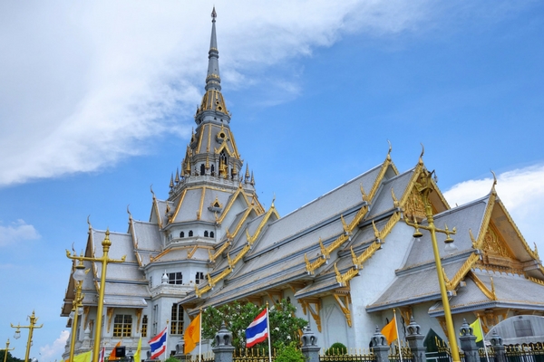 Wat Sothorn - 100 Places To Visit In Thailand Wat Sothorn - 100 Places To Visit In Thailand