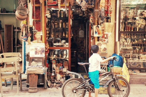 Chor Bazaar -11 Things To Do In Mumbai Chor Bazaar -11 Things To Do In Mumbai