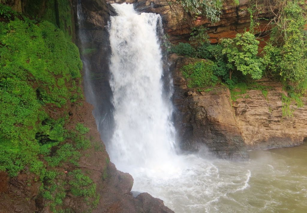 Harvalem Waterfalls - 10 Places to see in Goa Harvalem Waterfalls - 10 Places to see in Goa