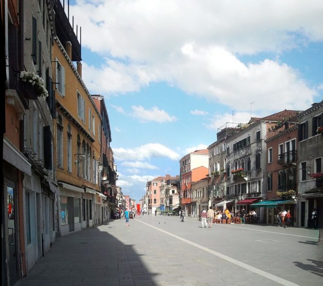 Via Garibaldi, Genoa - shopping in italy Via Garibaldi, Genoa - shopping in italy