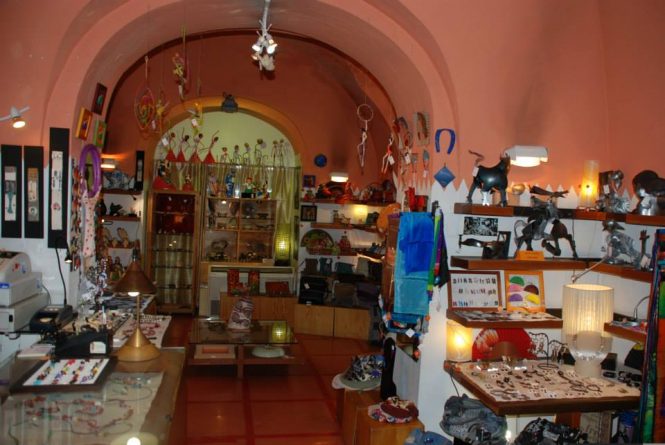El Arco Artesania - Shopping in Spain El Arco Artesania - Shopping in Spain