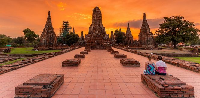 Exploring Thailand as a Young Traveler; The Contiki Way! Exploring Thailand as a Young Traveler; The Contiki Way!