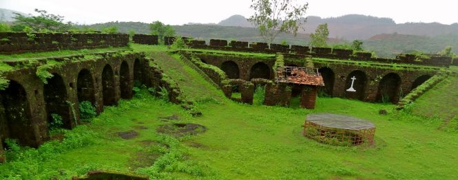 corjuem_fort_main - 10 Places to see in Goa that are Not Beaches! corjuem_fort_main - 10 Places to see in Goa that are Not Beaches!