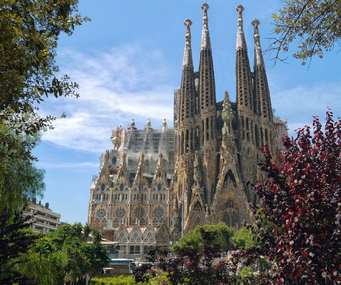 sagrada-familia - A Bucket List of Places to visit in Europe! sagrada-familia - A Bucket List of Places to visit in Europe!