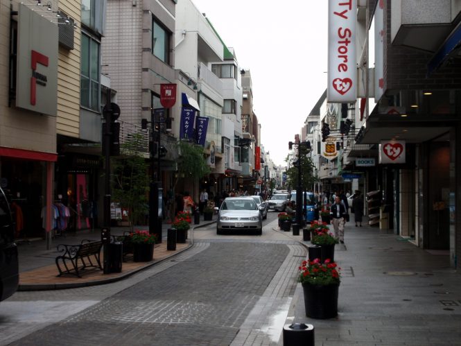 motomachi- shopping in Japan motomachi- shopping in Japan