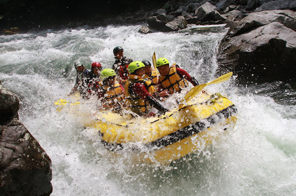 Watersports-things to do in Japan Watersports-things to do in Japan
