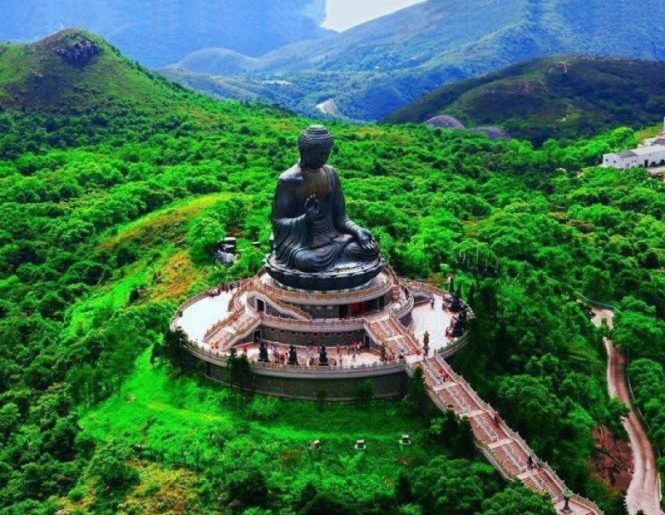 Tian Tan Buddha Statue -Travelling to Hongkong Tian Tan Buddha Statue -Travelling to Hong kong