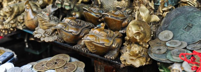Antique Street Saigon- Vietnam shopping Antique Street Saigon- Vietnam shopping