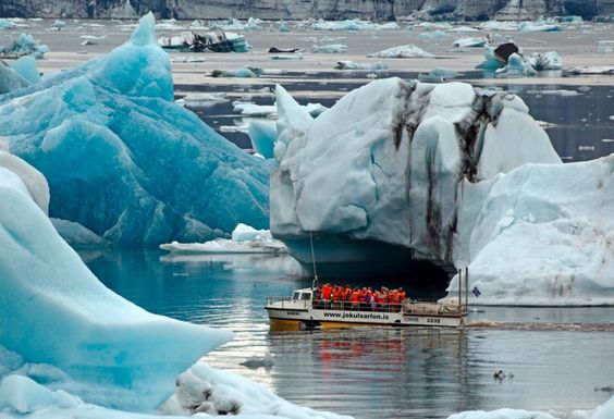 iceberg- things to do in Iceland iceberg- things to do in Iceland