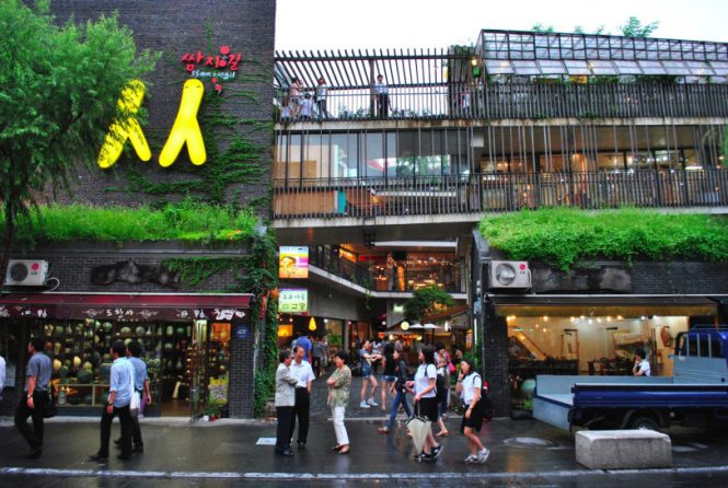 Insadong- places to visit in Korea Insadong- places to visit in Korea