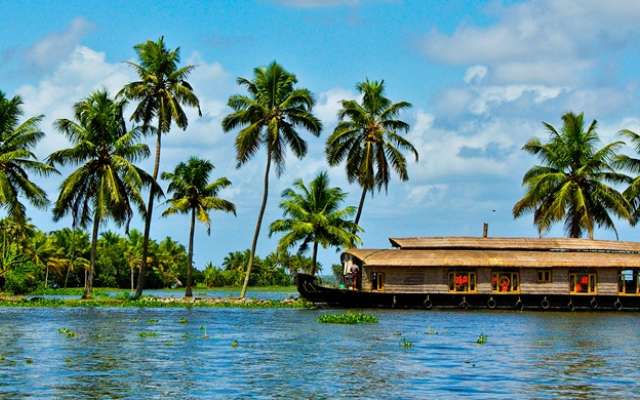 Kerala- Tourist Places in India Kerala- Tourist Places in India