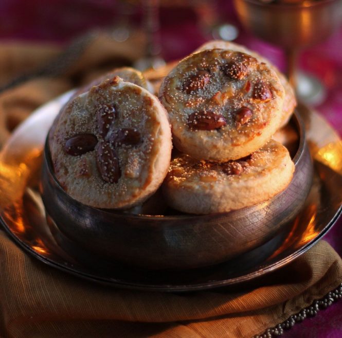 Roth-Kashmiri Food Roth-Kashmiri Food