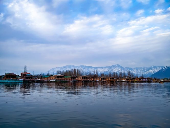 Srinagar- Best Budget Destinations in India for Honeymoon Srinagar- Best Budget Destinations in India for Honeymoon