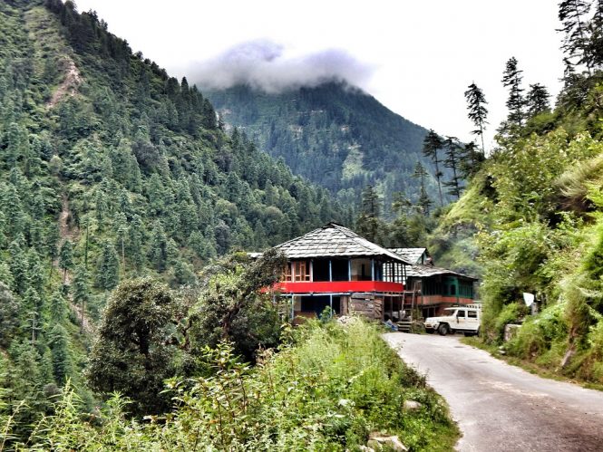 Tirthan valley- Tourist places in India Tirthan valley- Tourist places in India