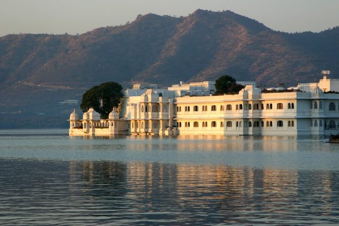 Udaipur- Tourist places in India Udaipur- Tourist places in India