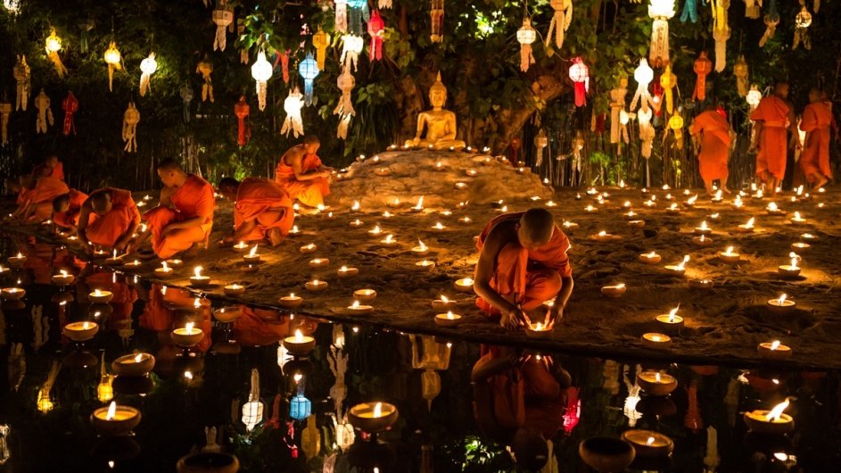Loi-Krathong-Thailand