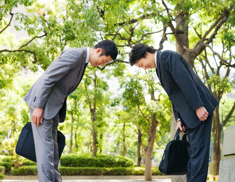 bow-in-respect-japanese