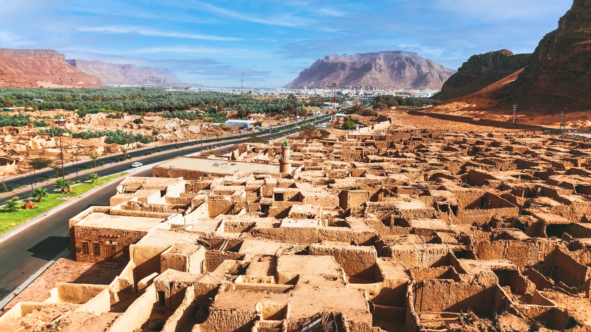 Explore AlUla Old Town: A town that is present in the past – Thomas ...